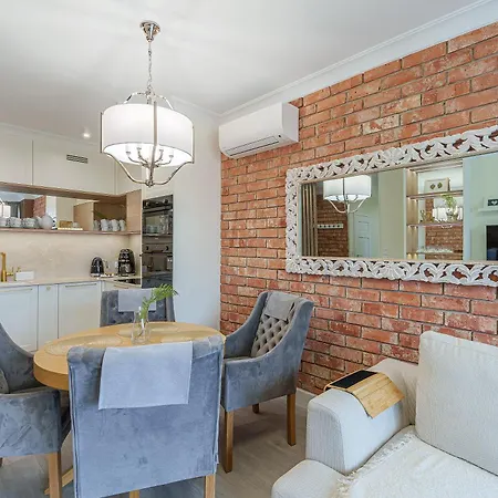 Plac Unii Comfort شقة *